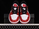 Air Jordan 1 Retro Low Golf Chicago 4