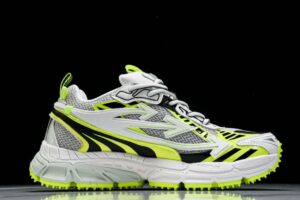 Off White Be Right Back Sneaker White Fluorescent.jpg